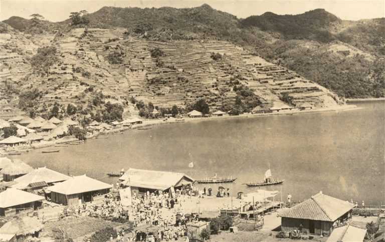 oky342-Harbor Okinawa c1950s　沖縄